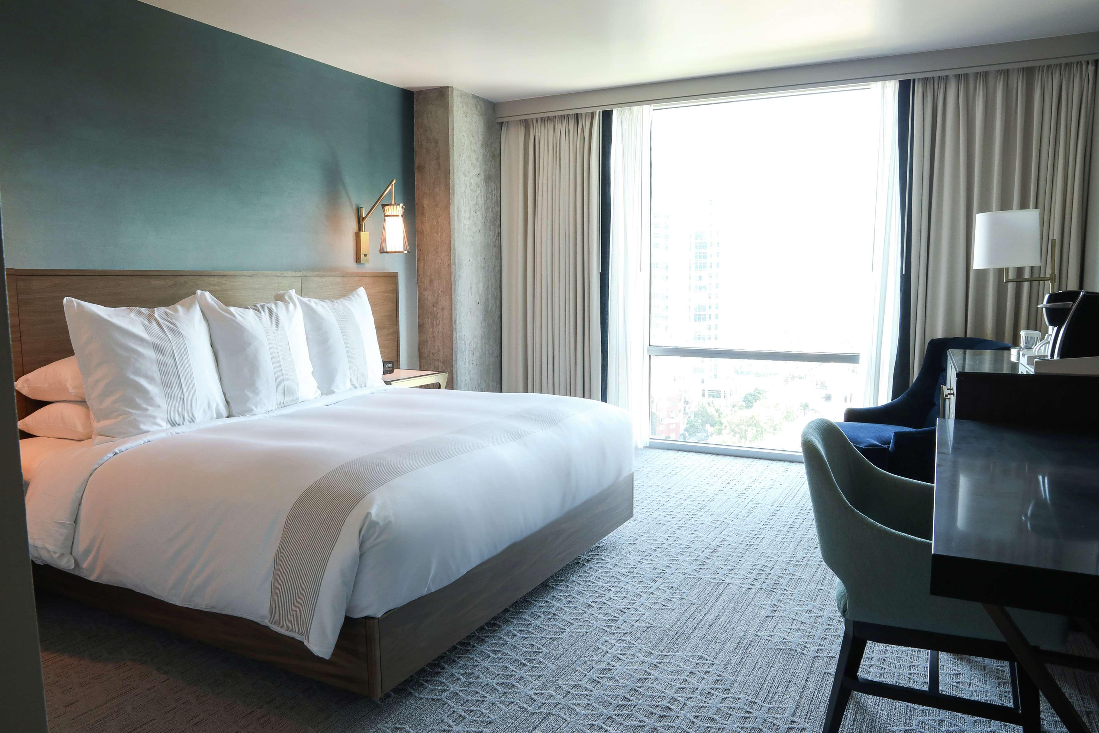 Carte Hotel San Diego Downtown, Curio Collection By Hilton Exterior photo