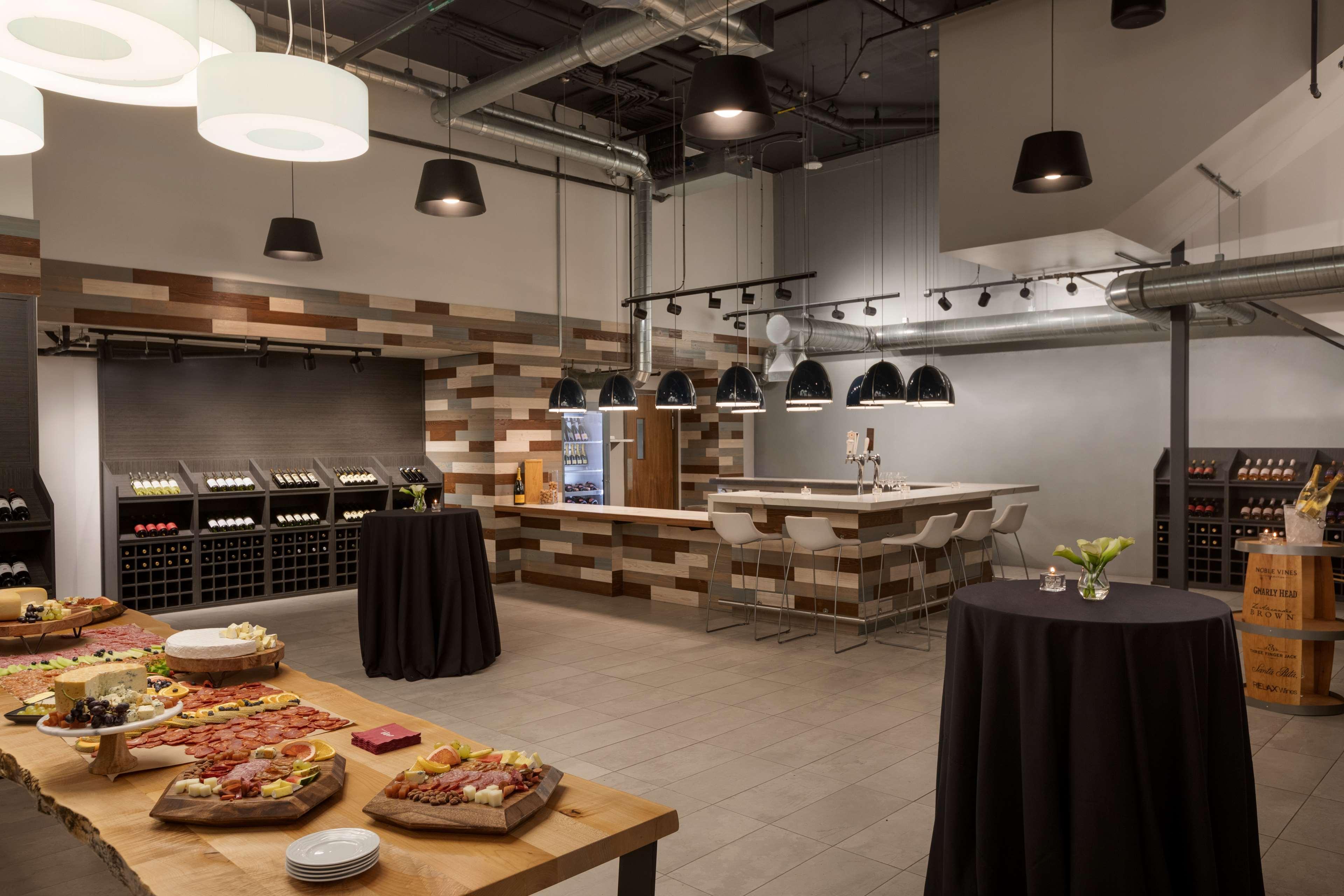 Carte Hotel San Diego Downtown, Curio Collection By Hilton Exterior photo