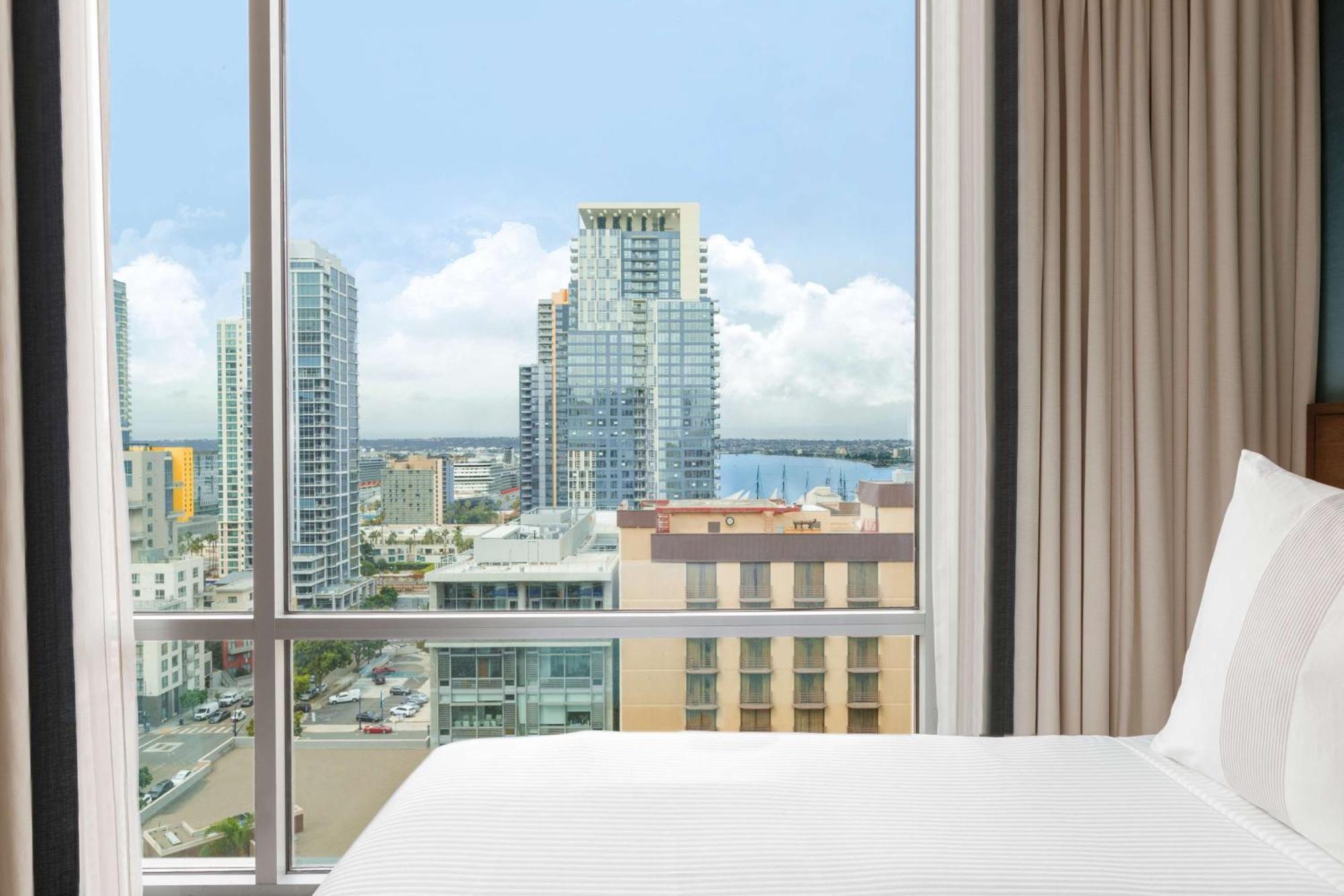 Carte Hotel San Diego Downtown, Curio Collection By Hilton Exterior photo