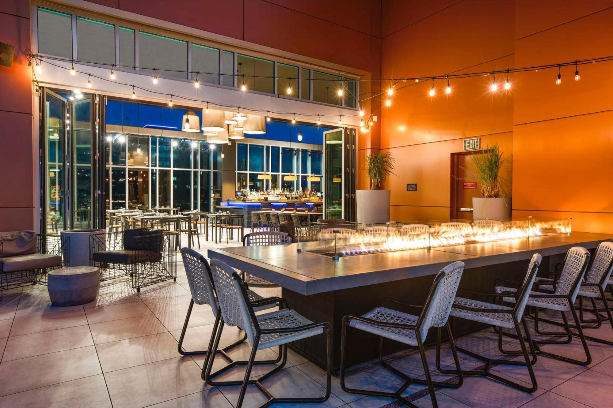 Carte Hotel San Diego Downtown, Curio Collection By Hilton Exterior photo