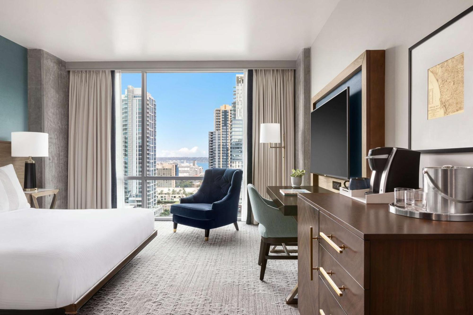 Carte Hotel San Diego Downtown, Curio Collection By Hilton Exterior photo