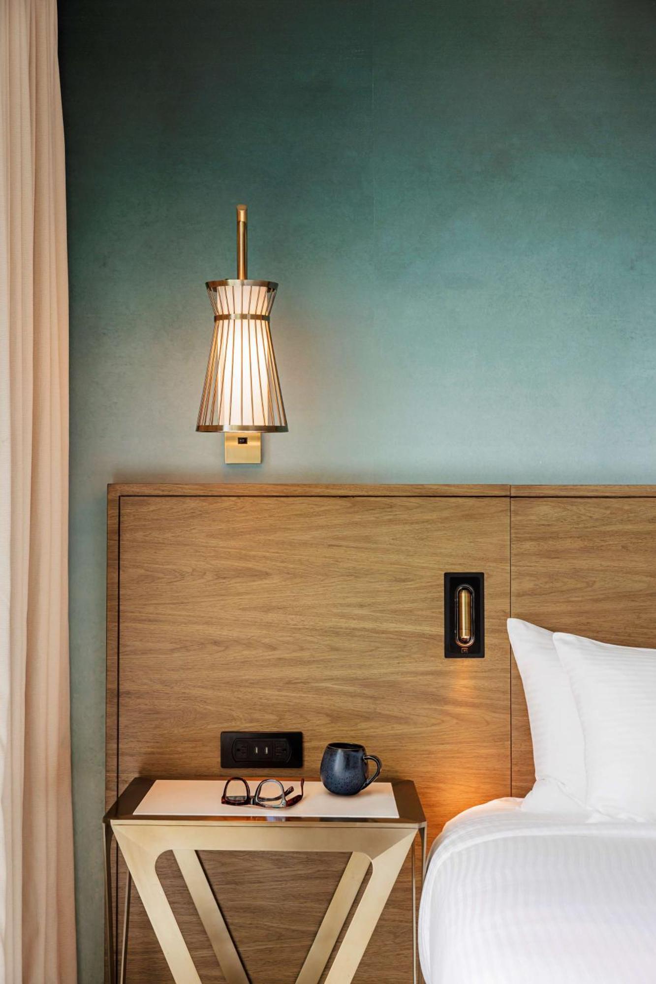 Carte Hotel San Diego Downtown, Curio Collection By Hilton Exterior photo