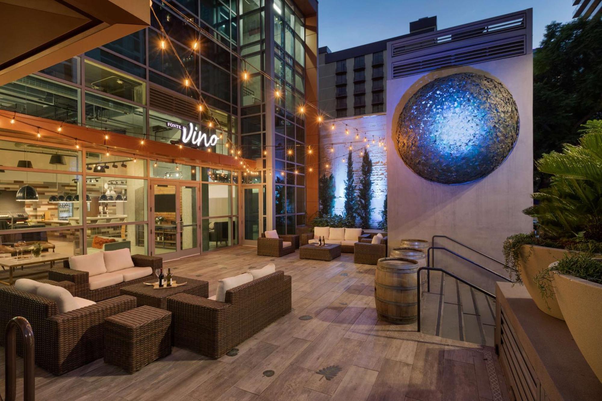Carte Hotel San Diego Downtown, Curio Collection By Hilton Exterior photo