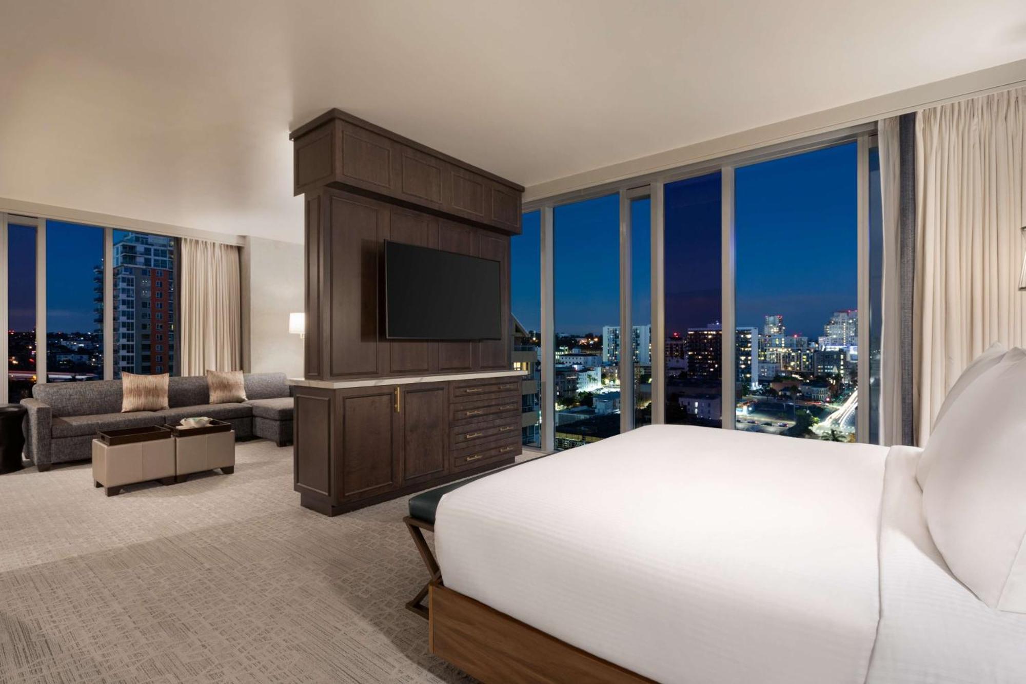 Carte Hotel San Diego Downtown, Curio Collection By Hilton Exterior photo