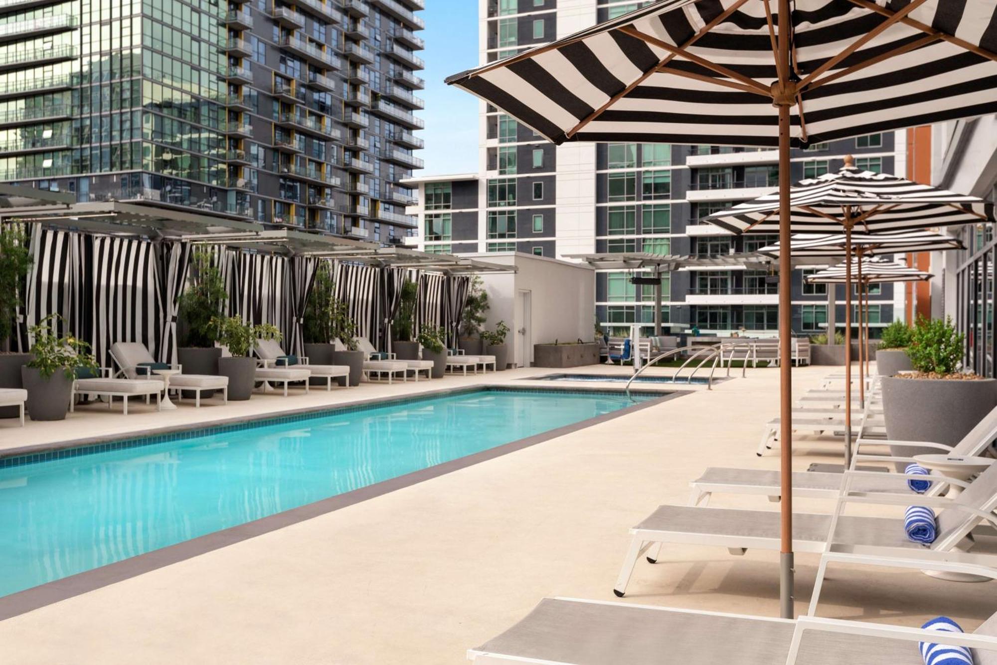 Carte Hotel San Diego Downtown, Curio Collection By Hilton Exterior photo