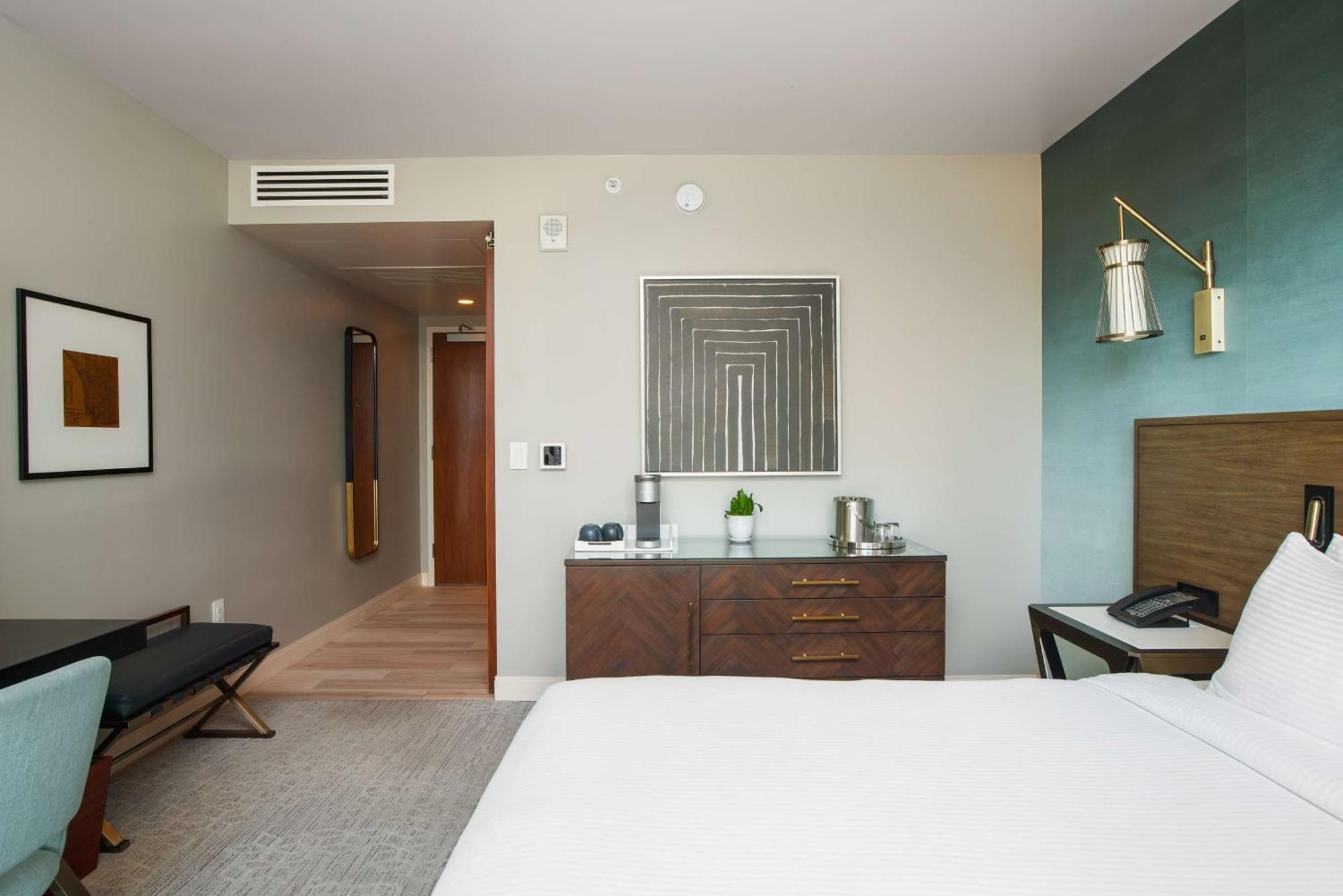 Carte Hotel San Diego Downtown, Curio Collection By Hilton Exterior photo